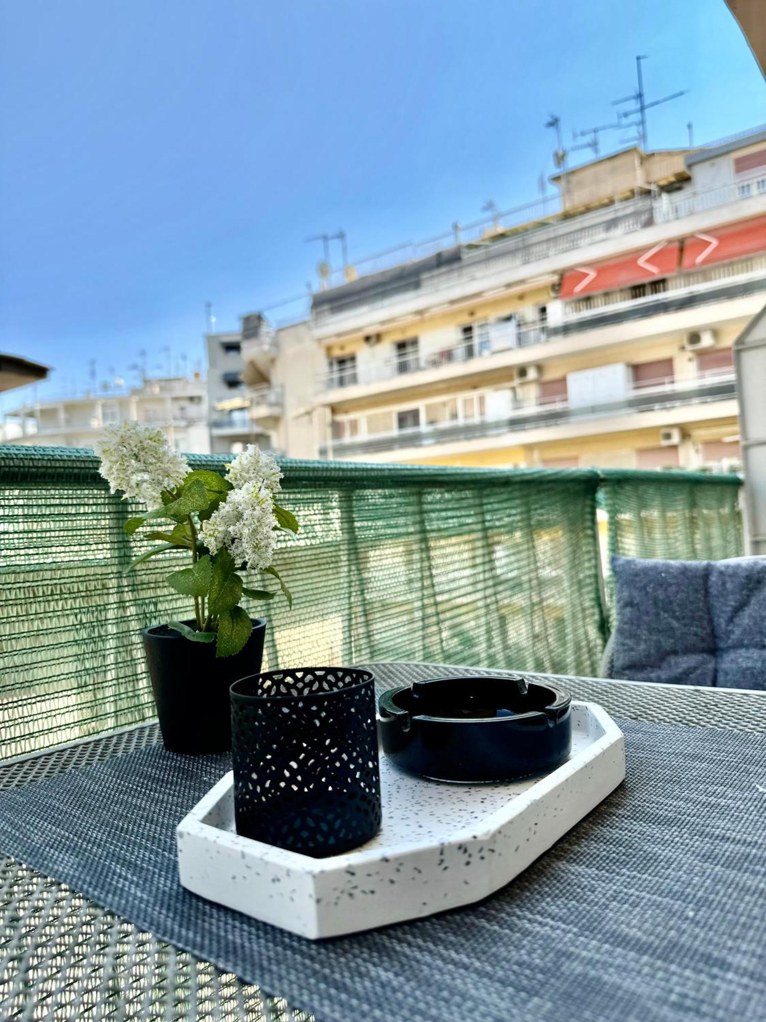 Cyriacus Flat In The Heart Of Thessalonikiアパートメント エクステリア 写真